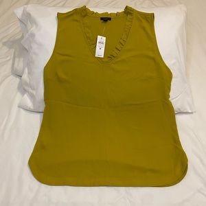 Ann Taylor business casual tank top. Size M. Yellow/green color
